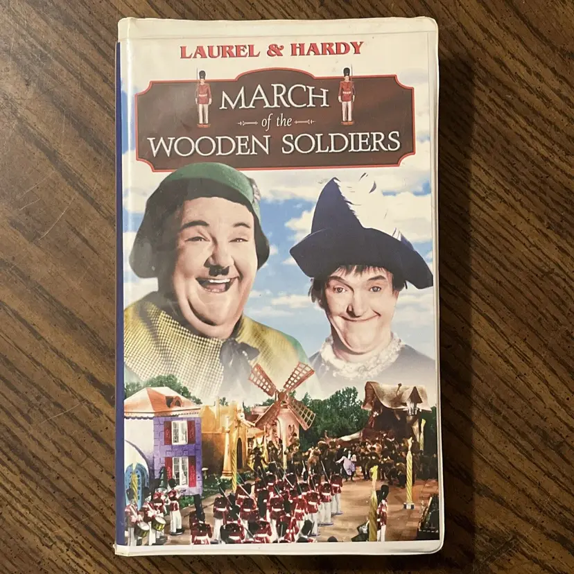 March of the Wooden Soldiers 1997 VHS Laurel & Hardy Based On Babes In Toyland