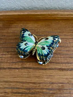 Butterfly Rhinestone Metal Trinket Box 3" Hinged Magnetic Closure