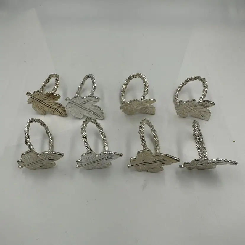 Saro Lifestyle Napkin Rings Set of 8 Silver Leaf Design Silver Serveware Dining