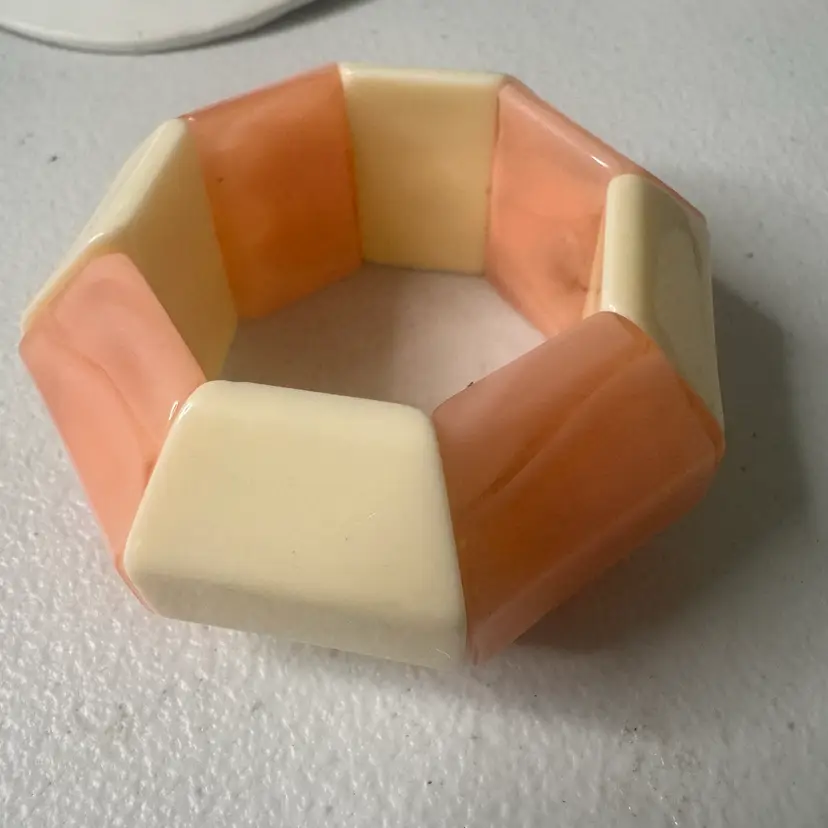 Vintage Plastic Bracelet Size 6