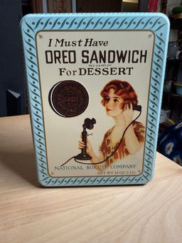 Replica Oreo Tin 1986
