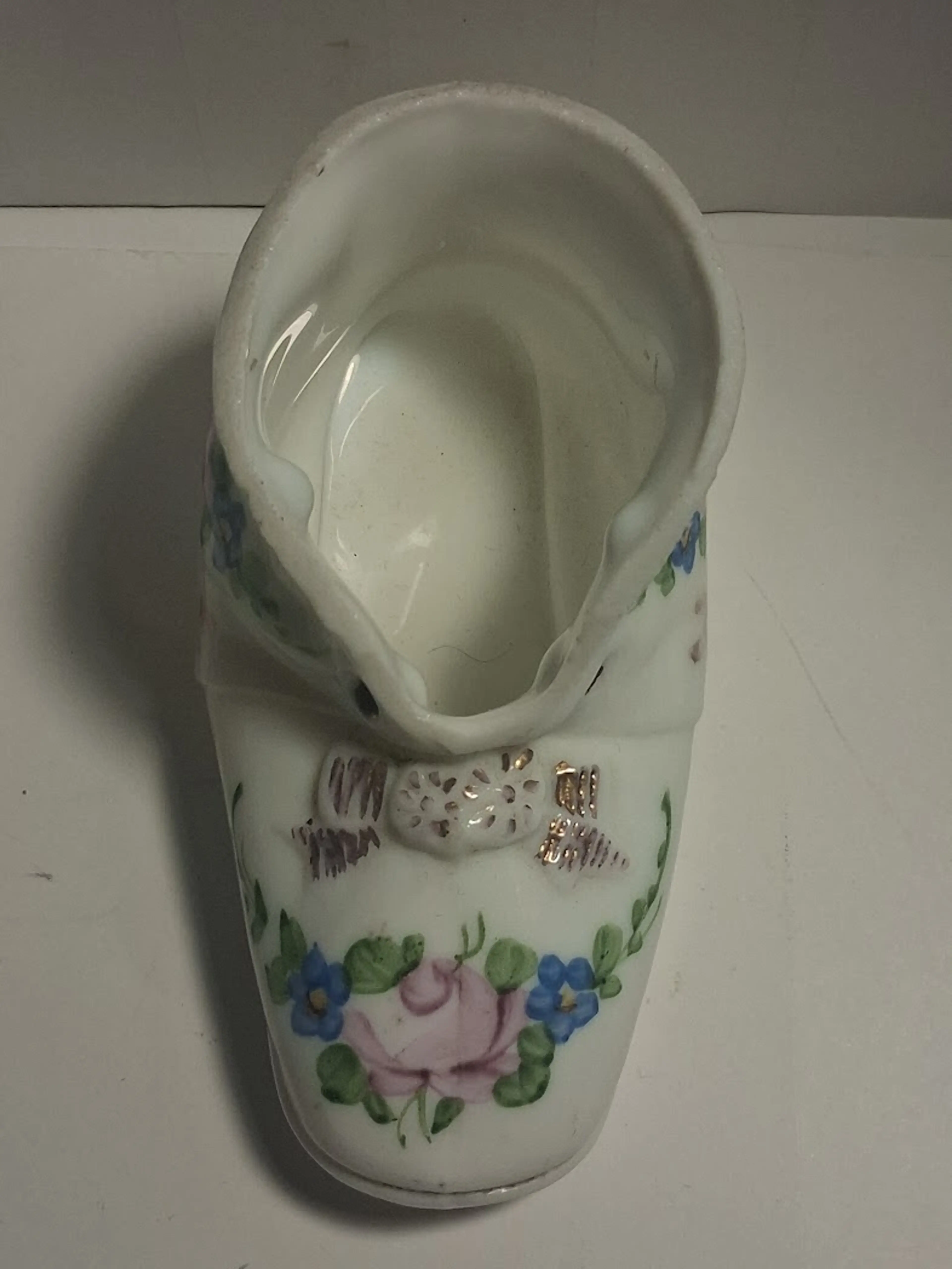 Image 2 of 6