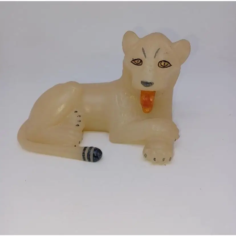 Vintage MMA 1976 Metropolitan Museum Art Egyptian King Tut Resin Lion Figurine