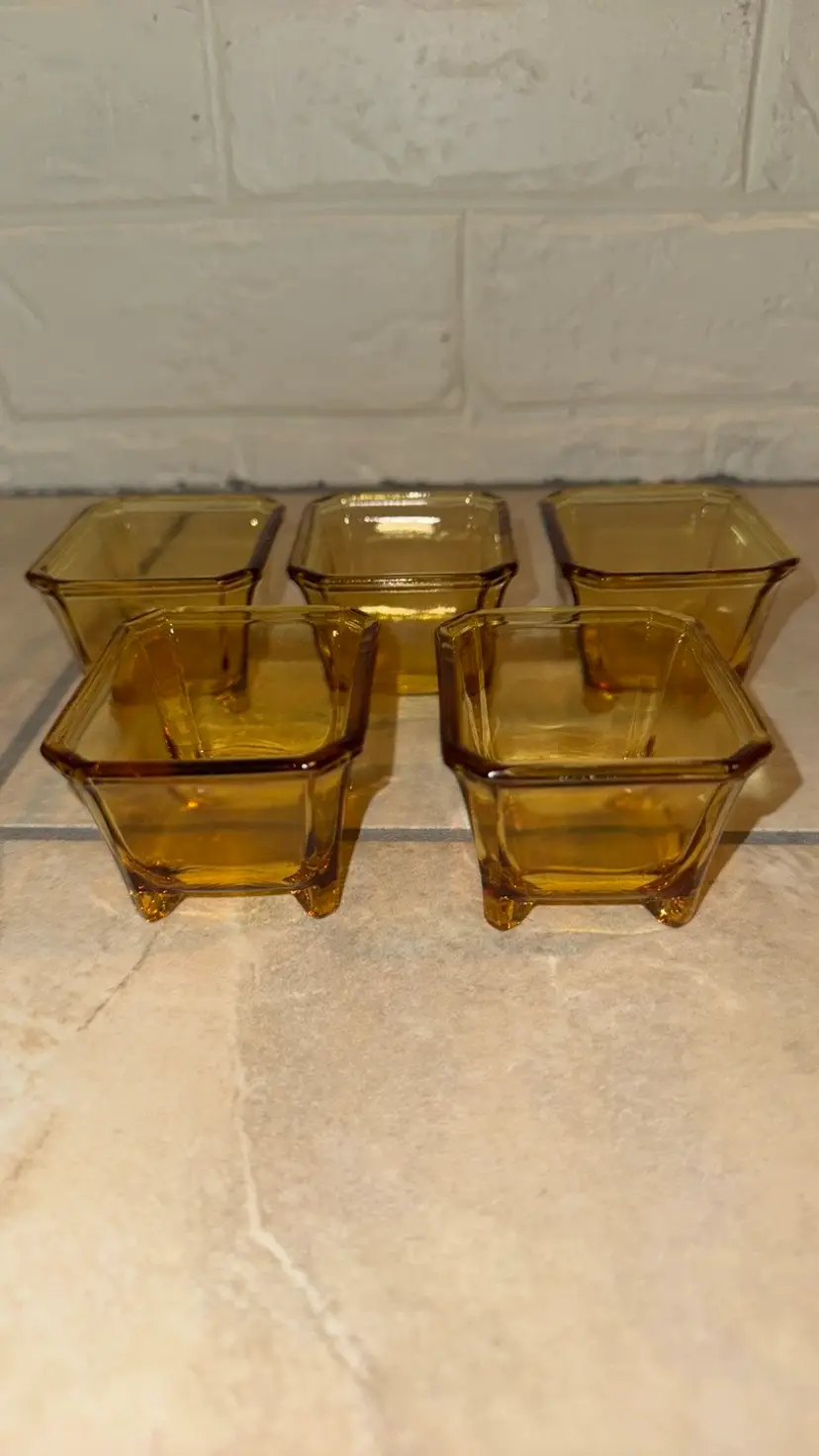 Heisey 500 Frozen Dessert Dishes Amber/yellow set of 5