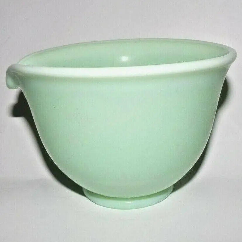 Fenton Jadeite 2000 Bowl With Spout, VERY HARD TO FIND! Vintage