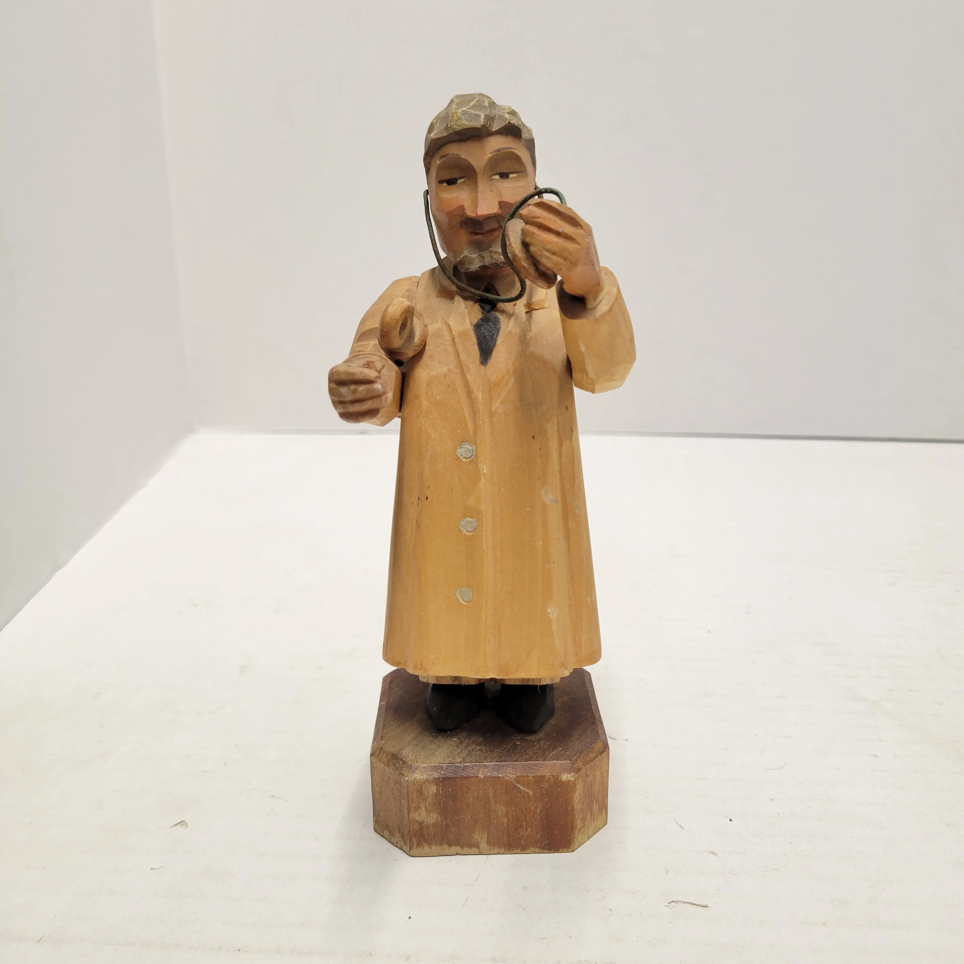 Image 1 of 8