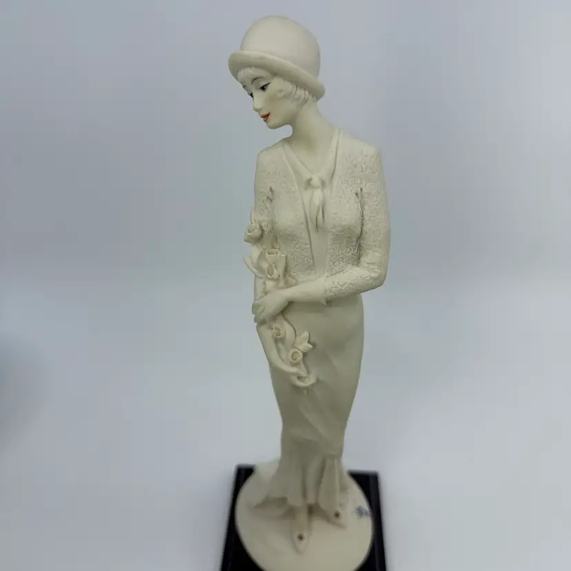 Vintage Giuseppe Armani Lady with Flowers Figurine Florence 1987 Italy Signed