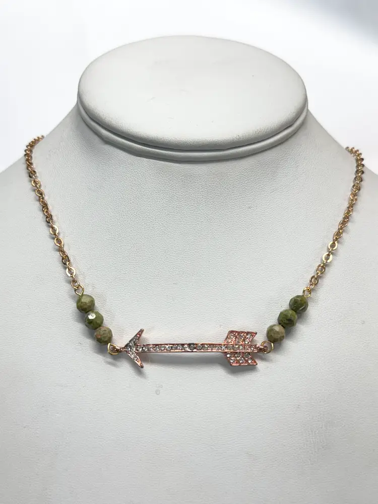 Vintage rhinestone arrow green semi precious bead necklace