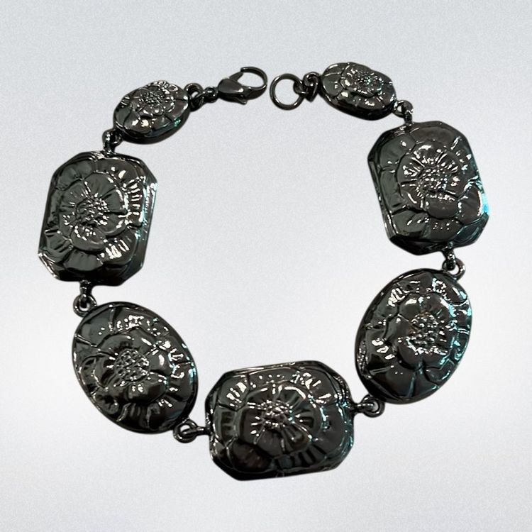 Black & Silvertone 9” Bracelet