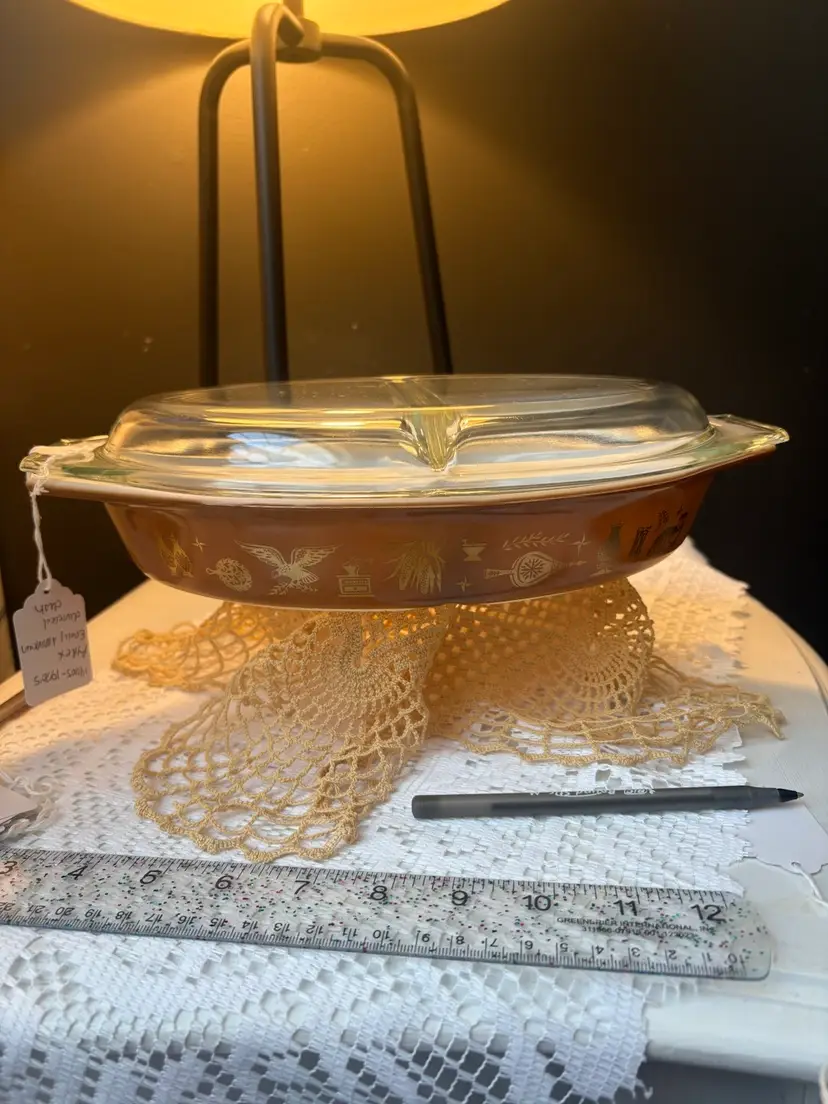 Pyrex Early American Dish With Lid