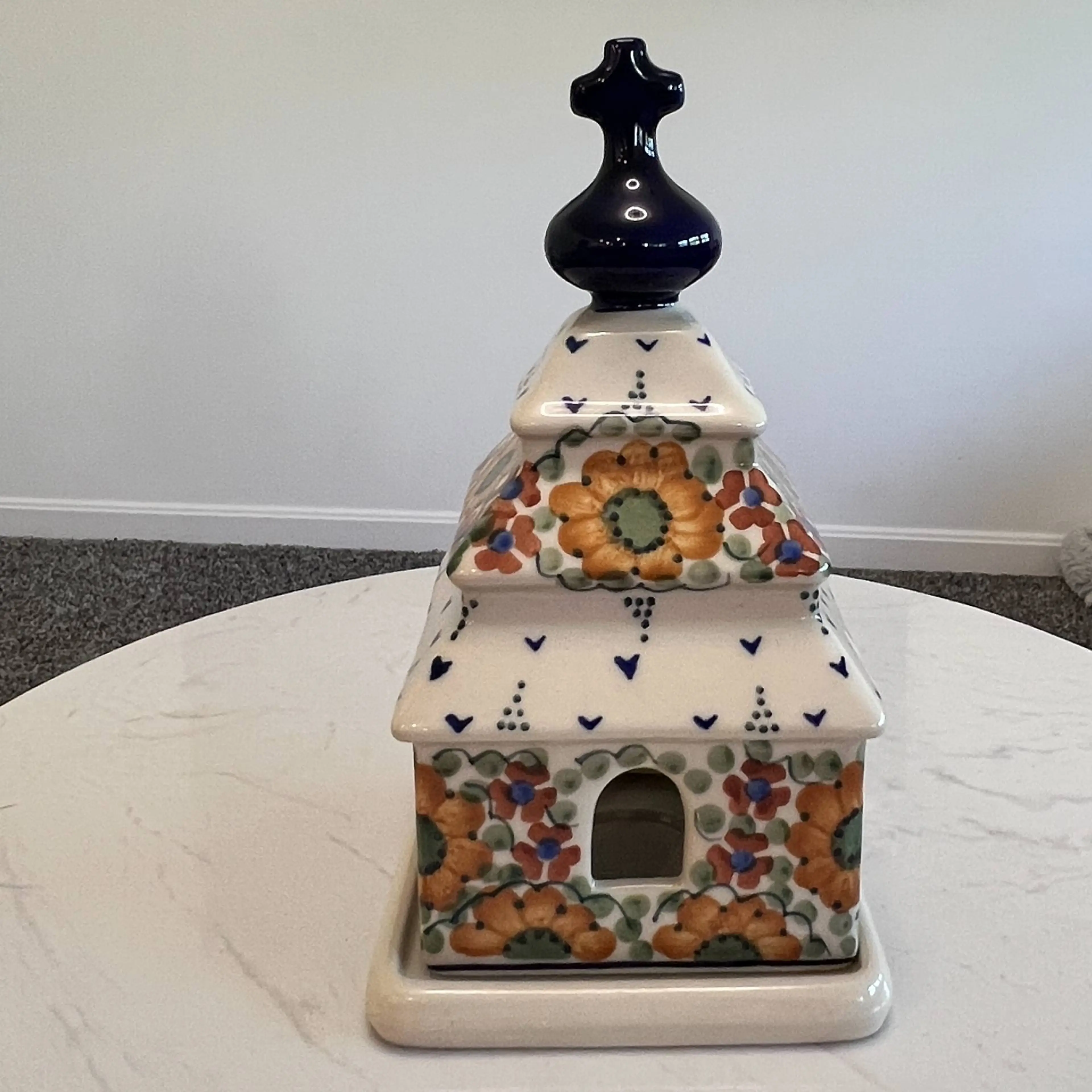 Image 3 of 12