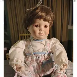 DANBURY MINT Vintage 1991 "Peekaboo" Porcelain baby girl doll 10 inch origional