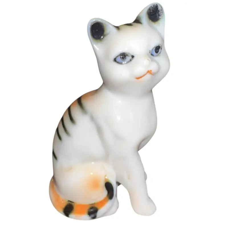 Cat Figurine 3”