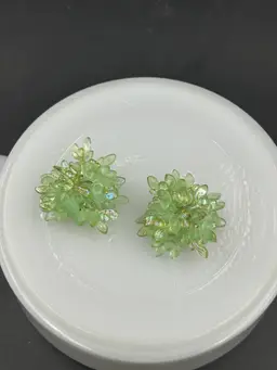 Vintage 1960S Green Lucite Cluster Clip On Earrings Hong Kong Kong