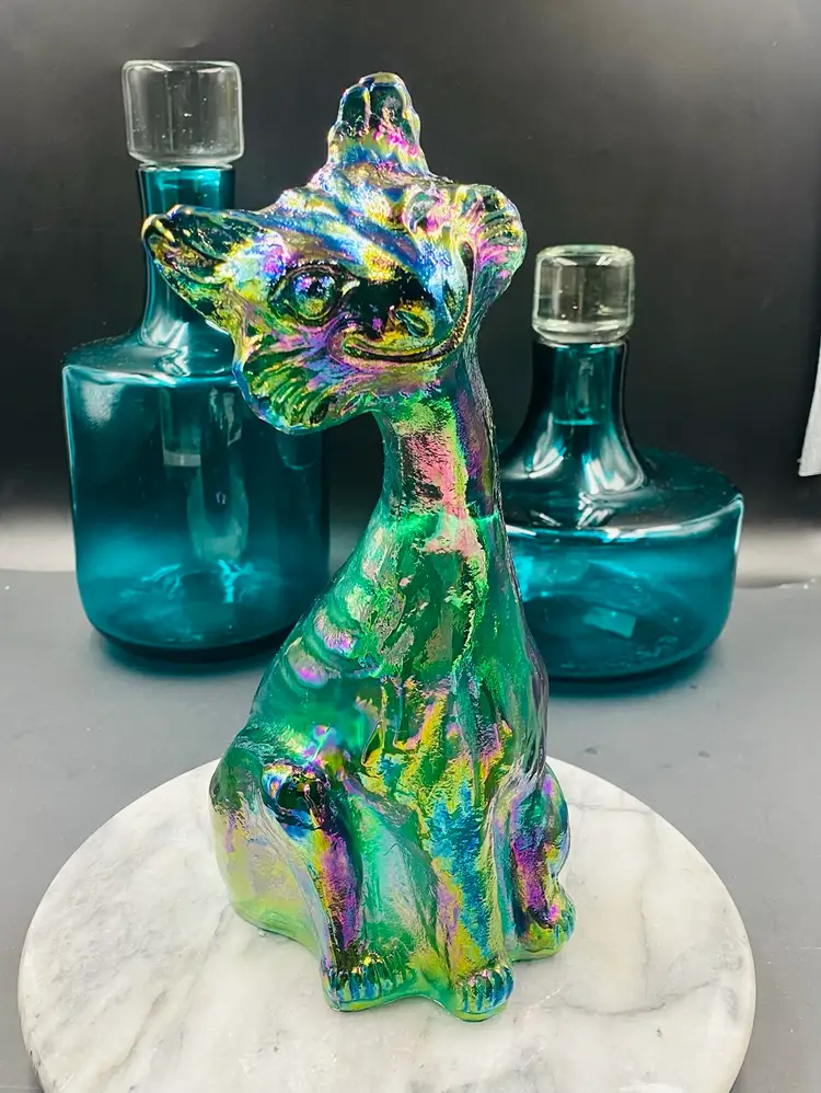 Fenton Iridescent Green Ally Cat