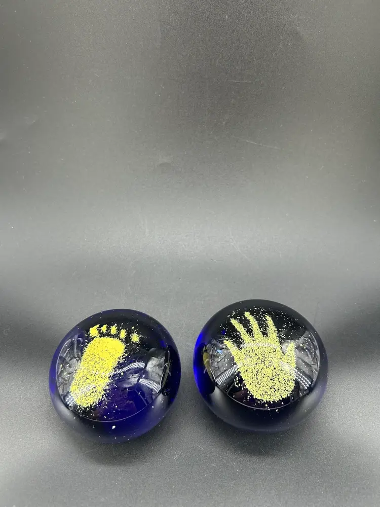 HANDMADE ART GLASS PAPERWEIGHT WITH GLITTERY HANDPRINT AND FOOTPRINT