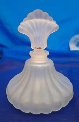 Vintage Frosted Perfume Bottle – Shell Stopper