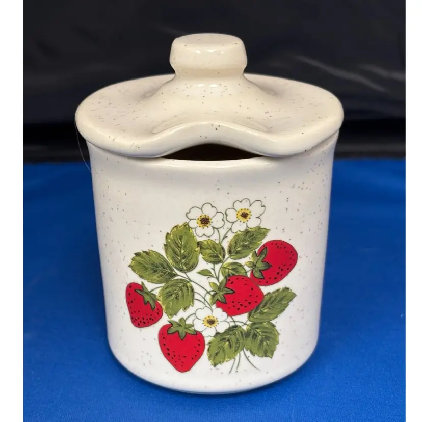 Vintage McCoy Strawberry Jam Jelly Condiment Jar w/Lid #1852 USA Country