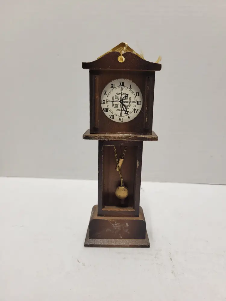 grandfather pocket watch stand