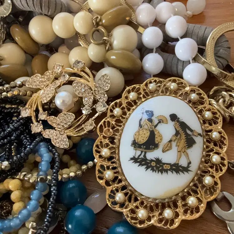 Wearable & Craft Jewelry Lot 6