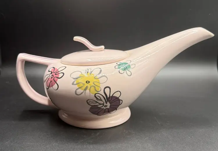 Redwing Mod-Abstract Pink Floral Teapot With Lid