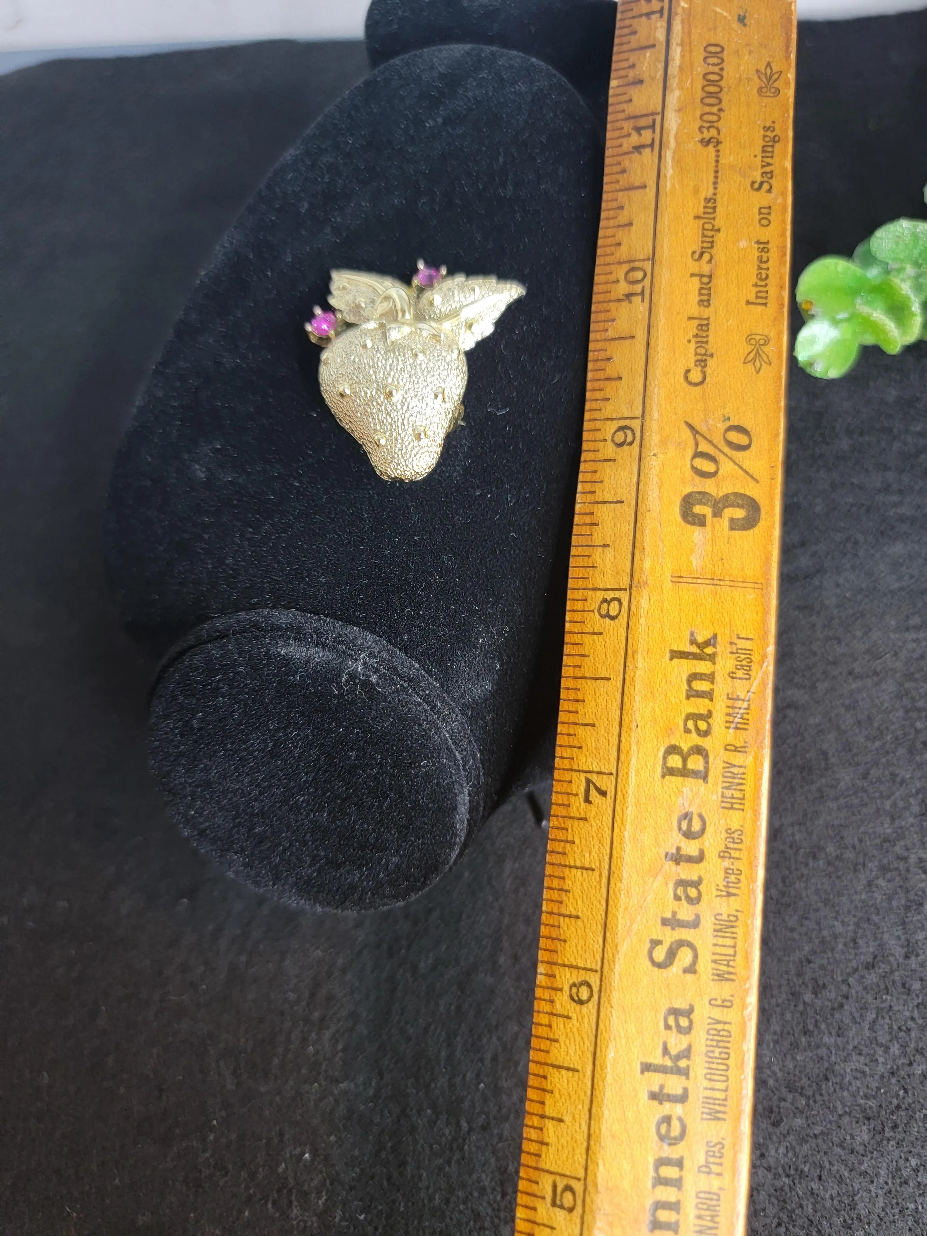 Image 4 of 4