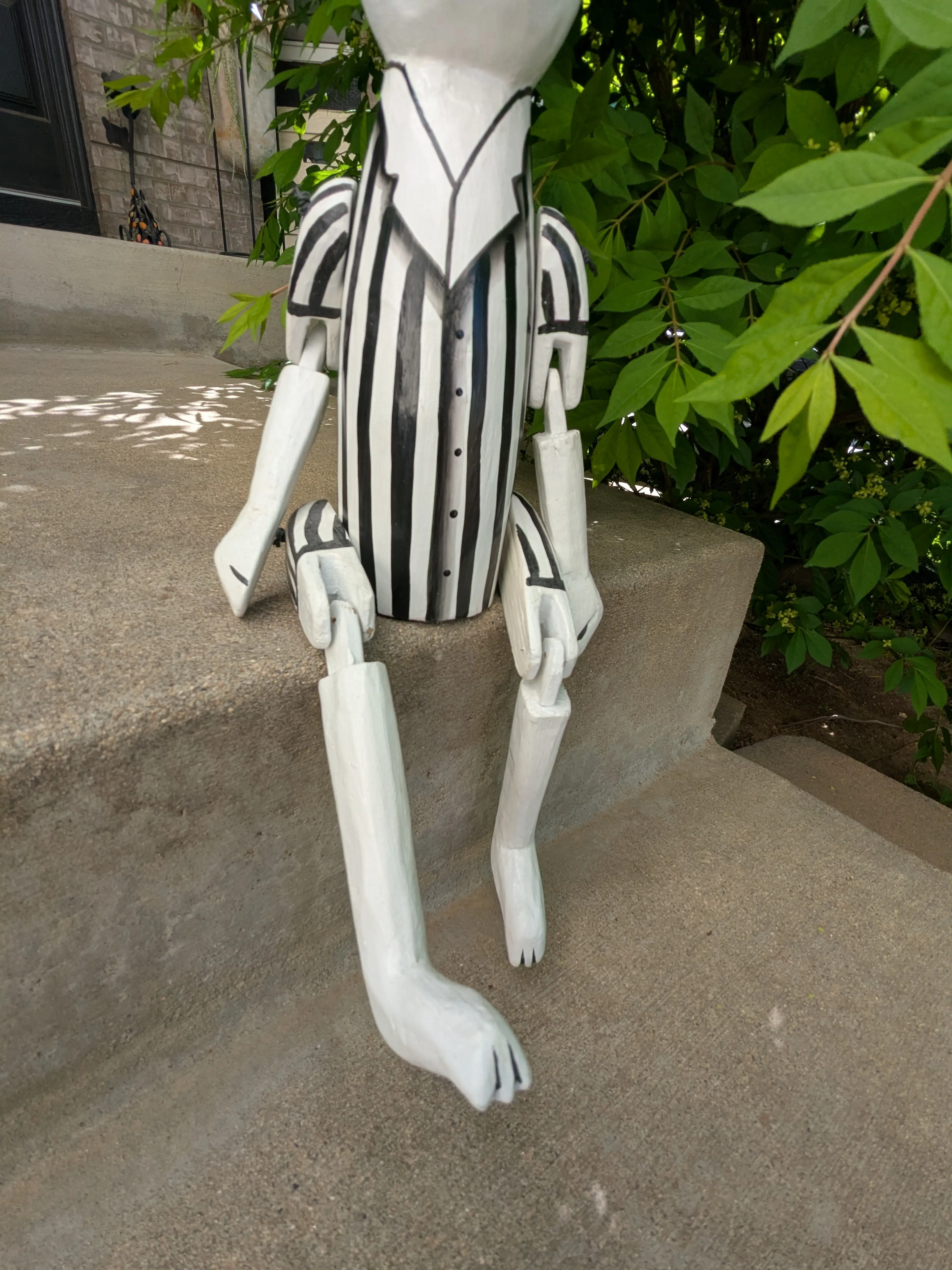 Image 4 of 8