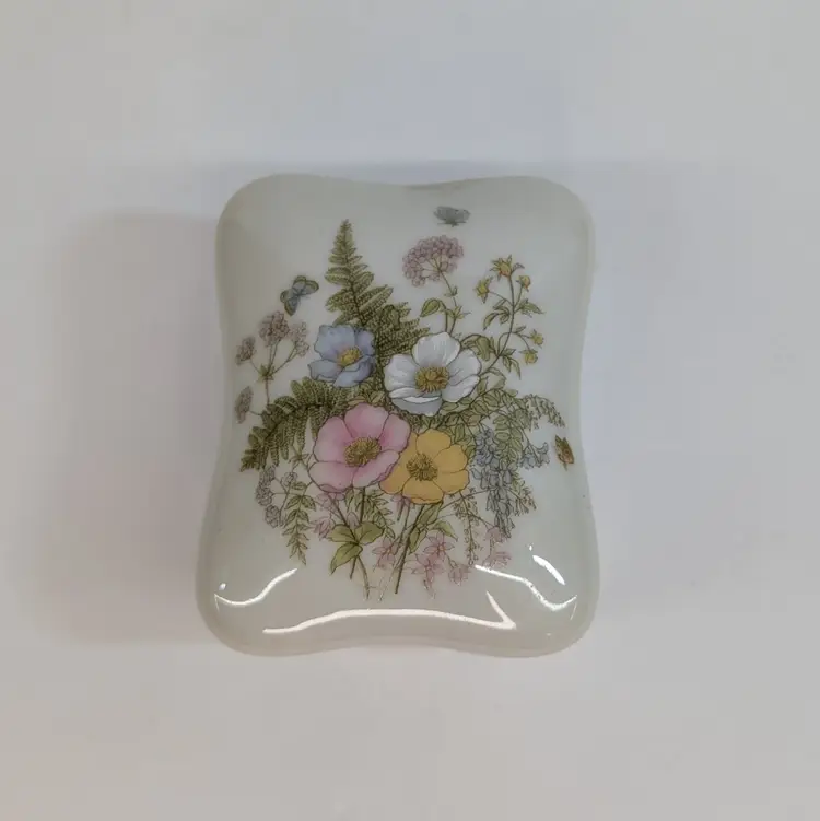 Vintage Takahashi Fern Porcelain Trinket Box Flowers Butterfly San Francisco