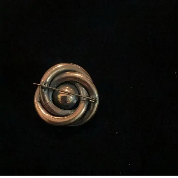 Vintage Mid Century Infinity Twisted Knot Copper Brooch.