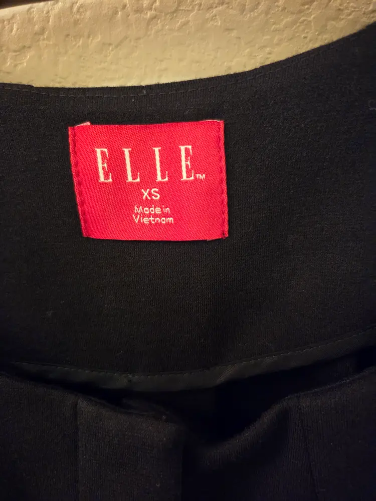 Vintage Elle Ladies Size XS Black Short Sleeve Cropped Jacket