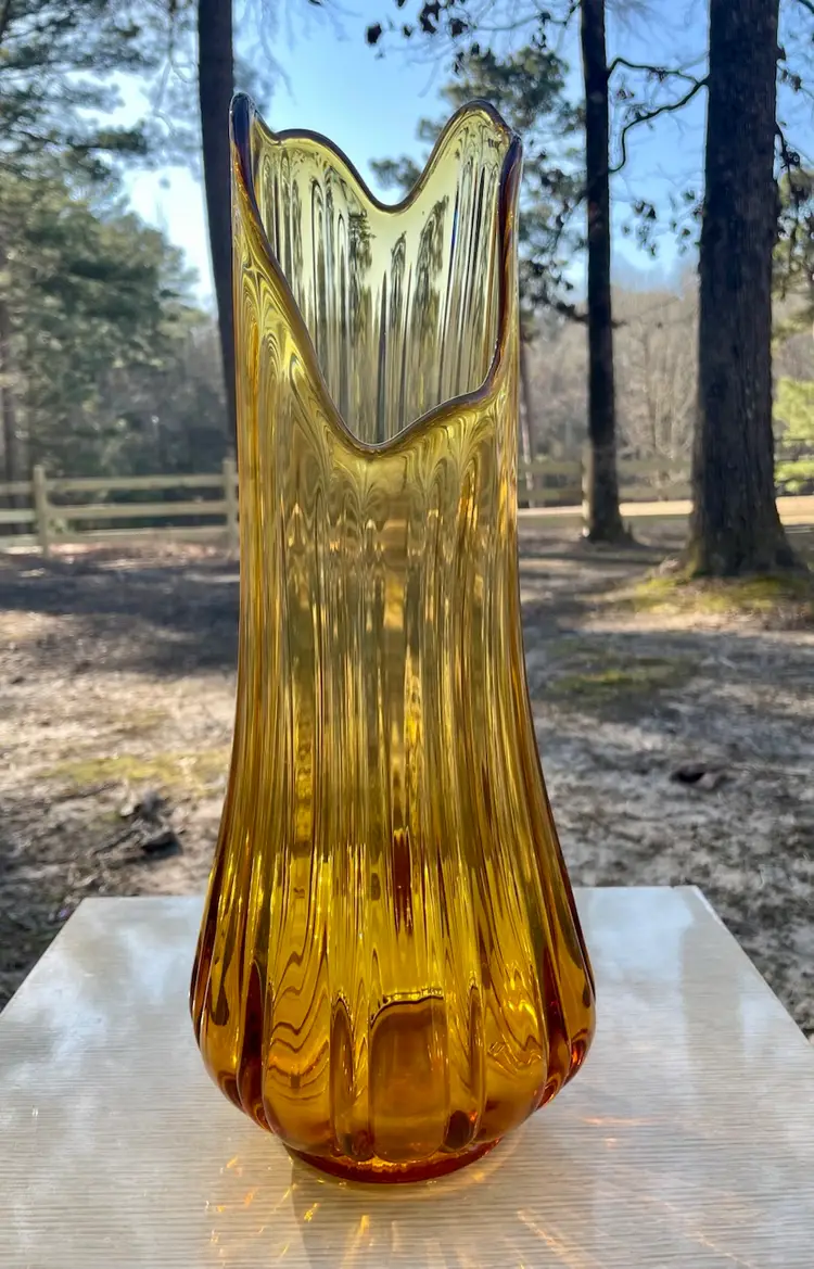 LE Smith Simplicity Amber 16.5” Ribbed Fat/Wide Bottom Swung Vase - Vintage
