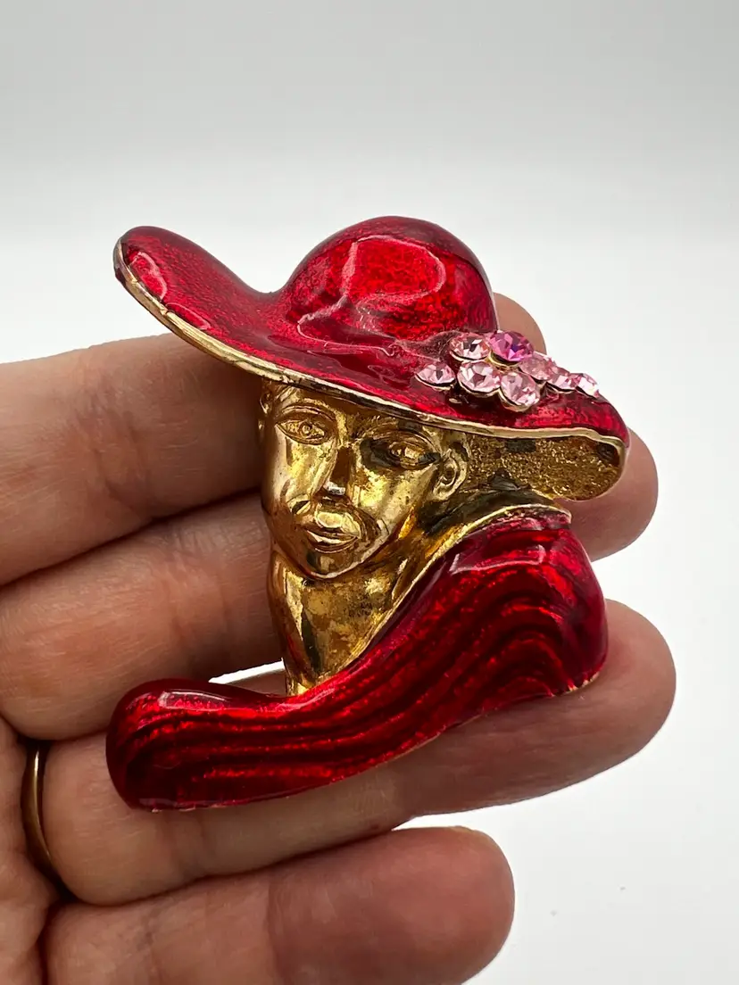 Jewelry: Lady Head In Red Enamels And Pink Rhinestones Brooch