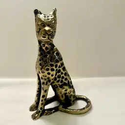 Metal Brass Gold Tone Color Cheetah Leopard Home Decor Sculpture Figurine