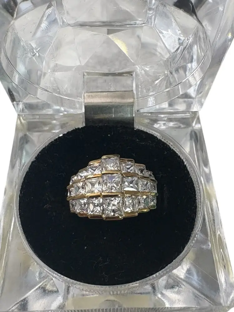 10. Vintage Hollywood Collection Marilyn Monroe gold over 925 Dome and CZ Ring