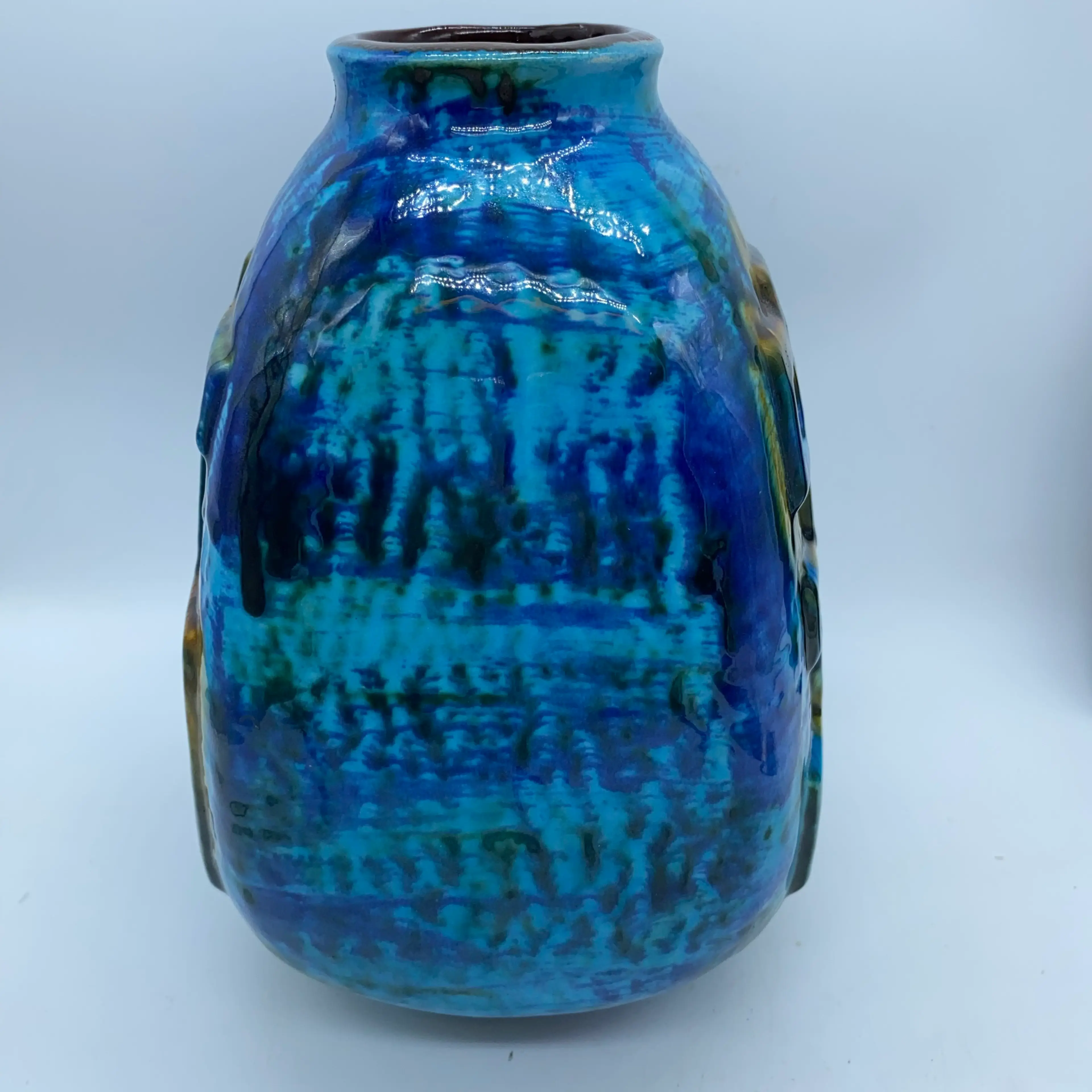 Image 4 of 6