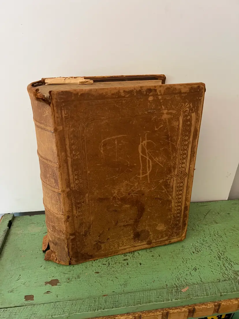 1882 Webster's Dictionary of the English Language. Noah Webster Leather Bound Antique Book. Read Listing