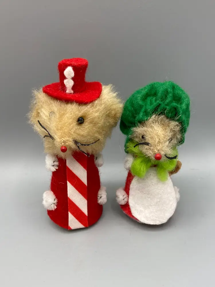 Vintage Handmade Christmas Mice Couple