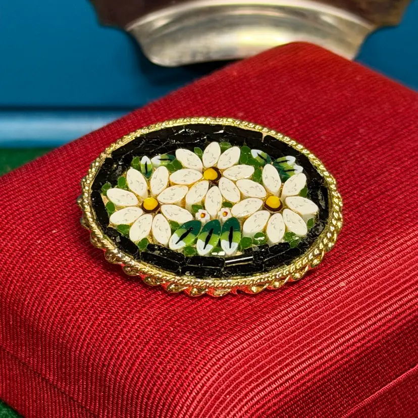Micro Mosaic Oval Brooch Pin Italian Black Background Daisy White Flower Gold Tone
