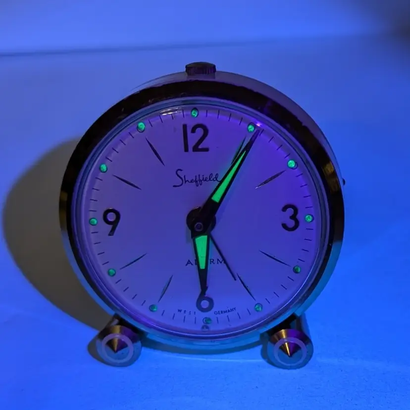 Vintage Sheffield Compact Alarm Clock Yellow German Leather Case Uranium Glow AS IS