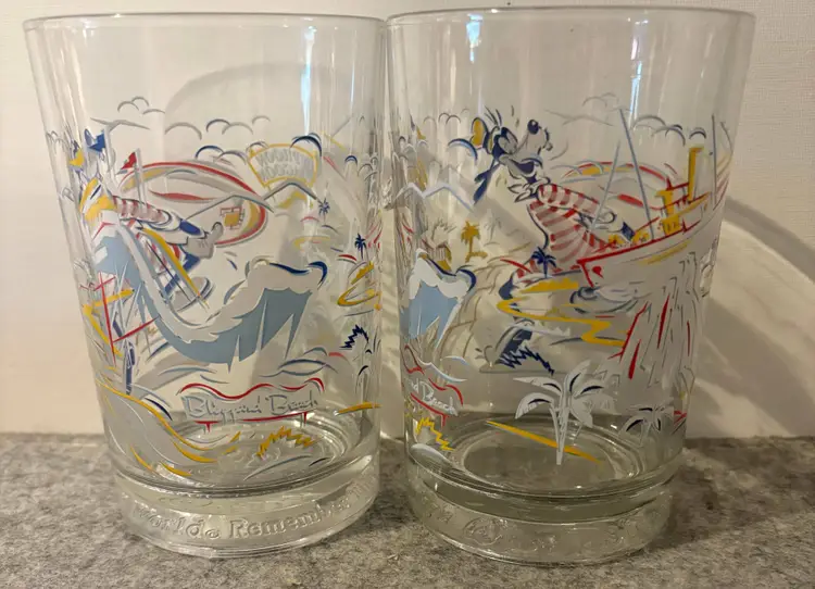 2 1996 Disney 25th Anniversary 5" Tumbler Typhoon Lagoon Goofy  # 3067