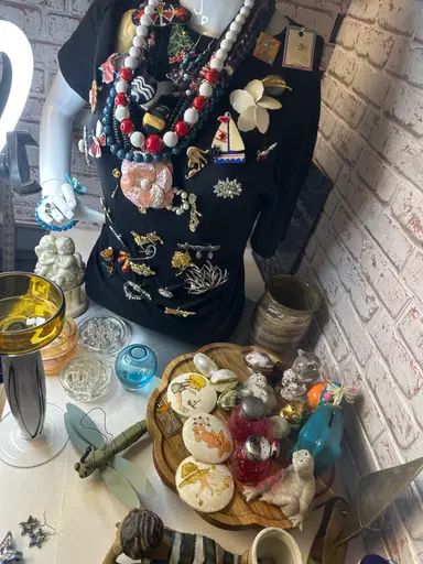 (Part 2)Jewelry Pick One And Glass 