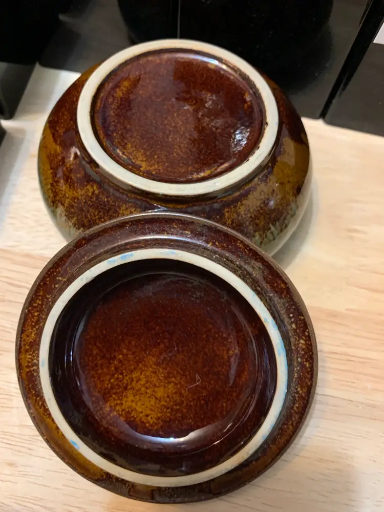 Pottery Glaze ashtray? Lidded