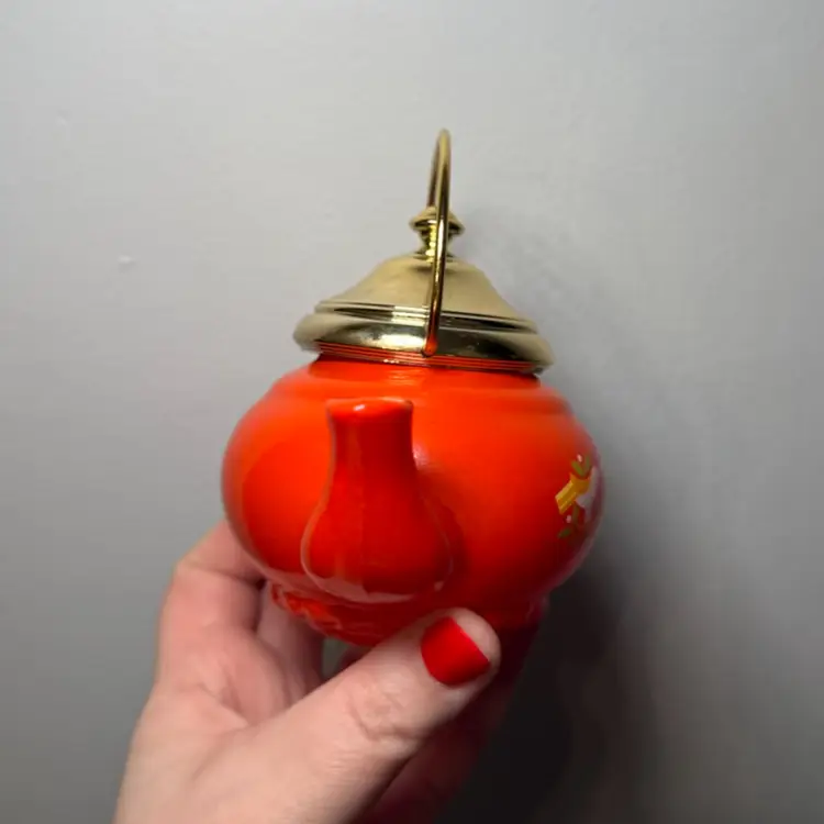 Vintage 70’s Avon Honeysuckle Foaming Bath Oil Orange Tea Kettle Design