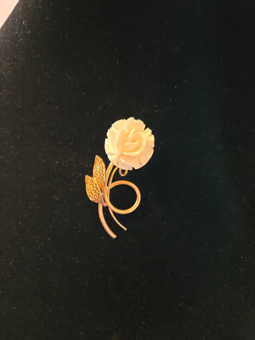 AMCO 14k Gold Filled Rose Pin