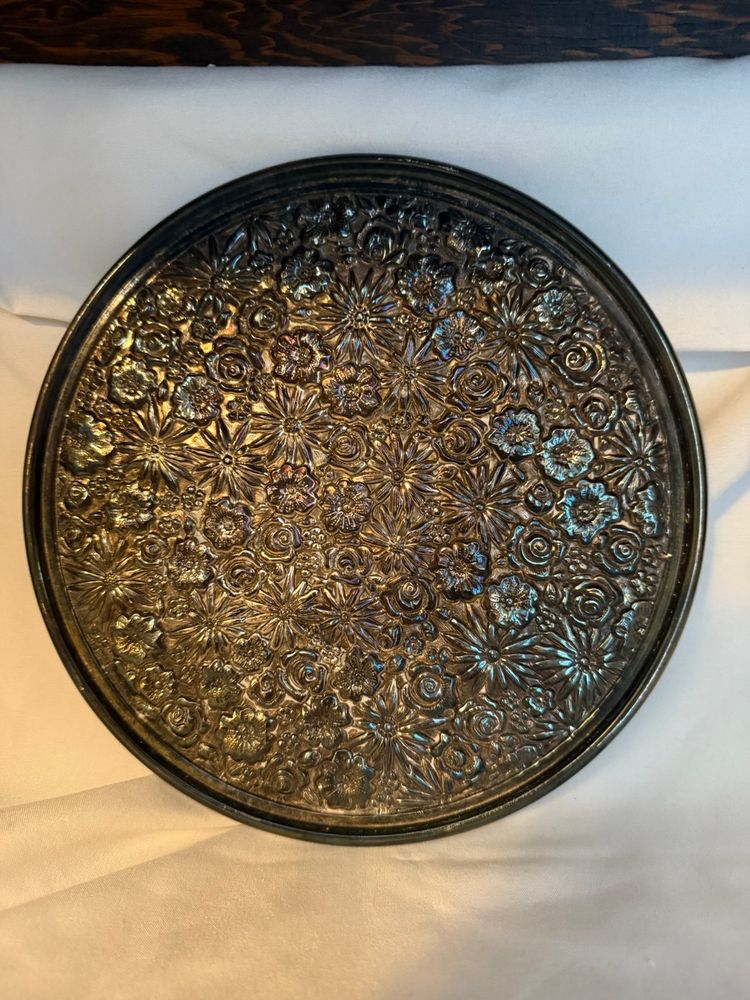 Silver plated footed serving tray/trivet