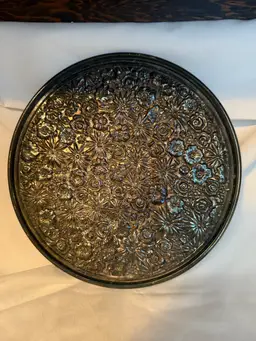 Silver plated footed serving tray/trivet