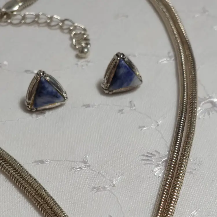 Vintage silvertone triangle shaped Sodalite 3 piece set