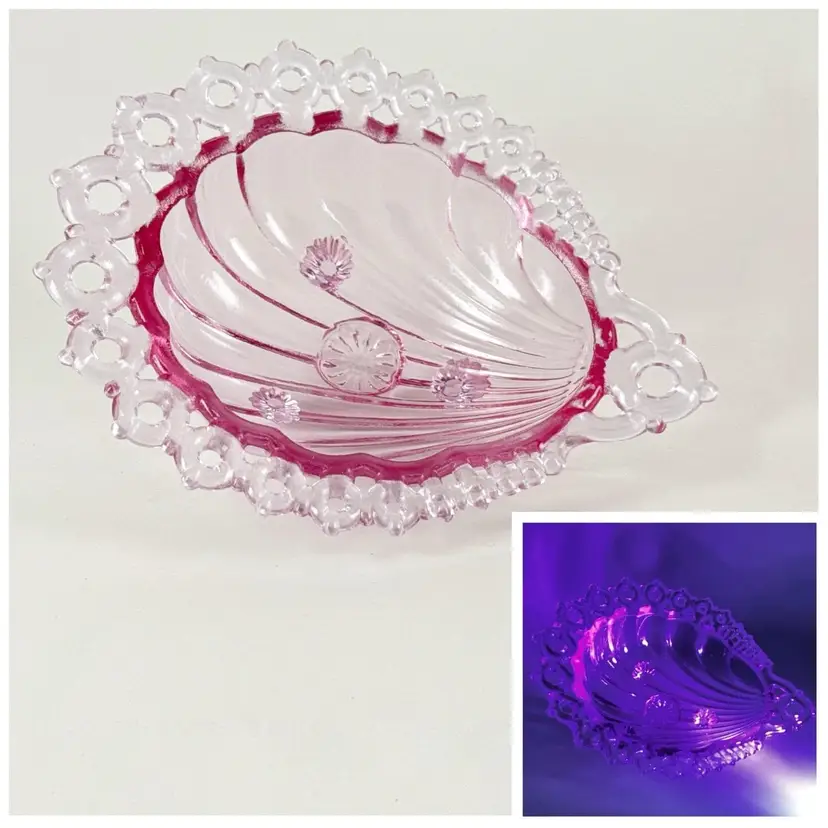 Vintage Fenton Art Glass, Pink Chiffon Lacy Edge Shell, Scalloped Trinket Dish Bowl, PNFA 2001