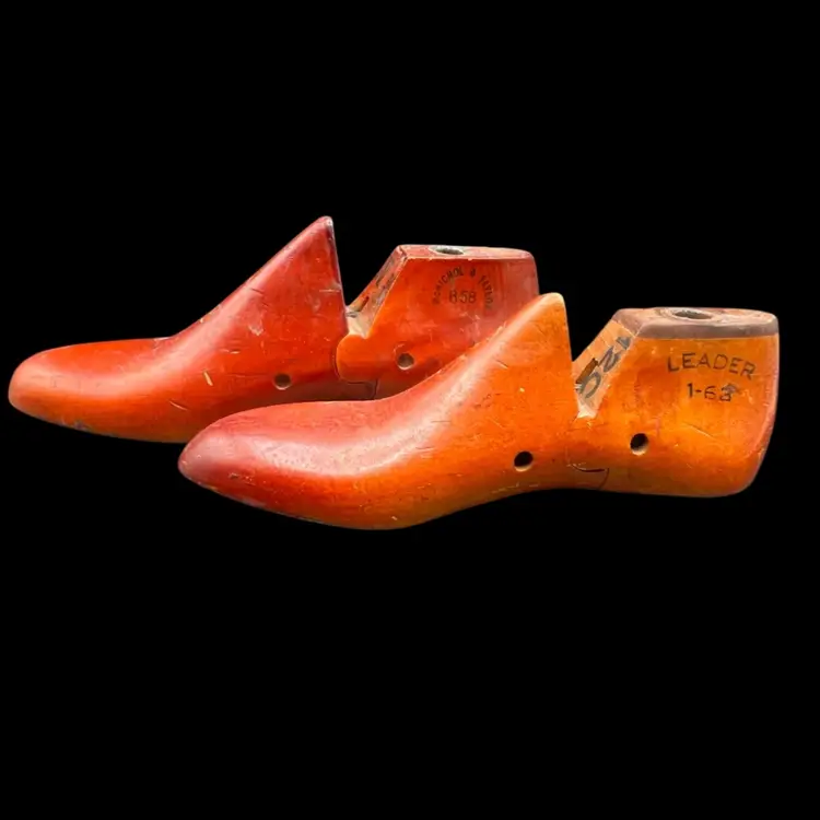 #341B Pair Of Vintage/Antique Shoe Cobblers Wooden Shoe Forms
Leader 1-63
McNichol & Taylor 8-58