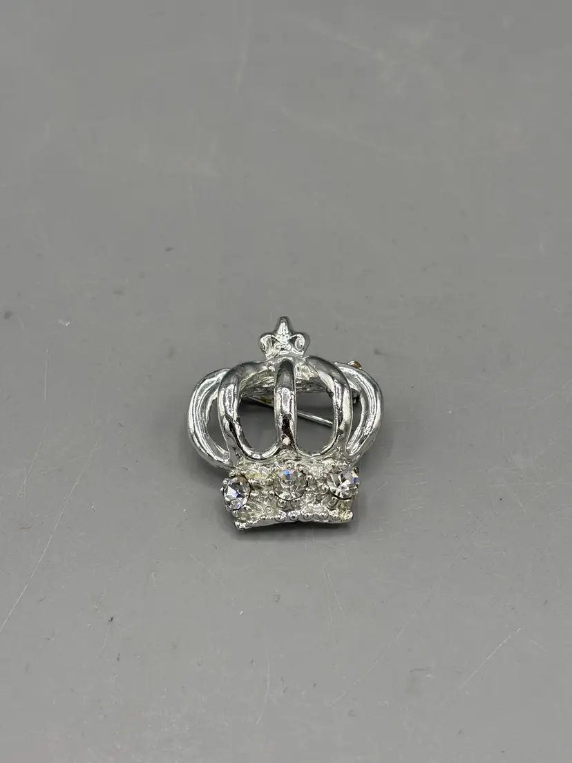 Silver tone Rhinestone crown brooch